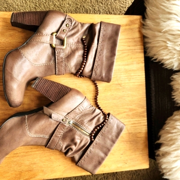 FOSSIL Genuine Leather Ankle Booties Sz 10 - Picture 5 of 14